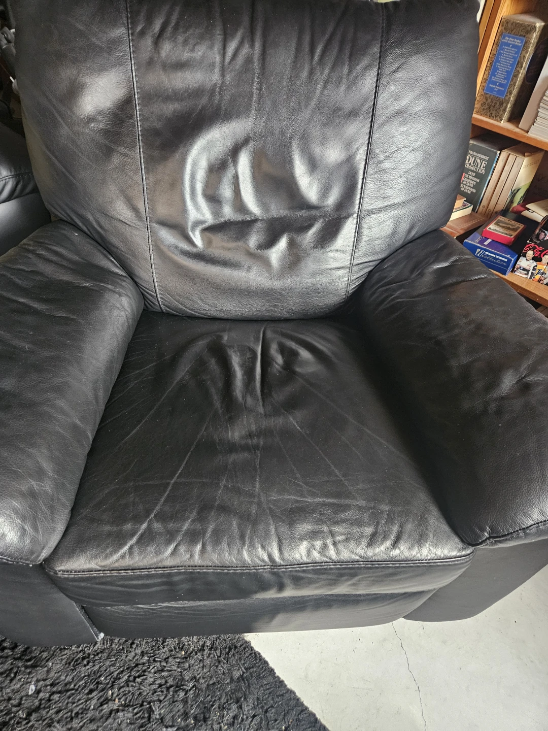 Cream/ Black Leather Sofas - photo 3