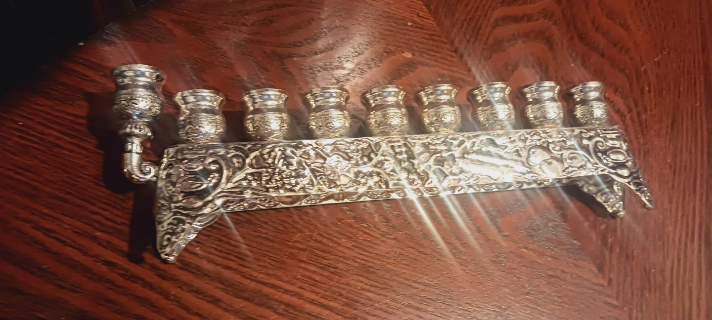 Gorgeous Vintage Ornate Silver CHANUKAH  🕎  MENORAH - photo 2