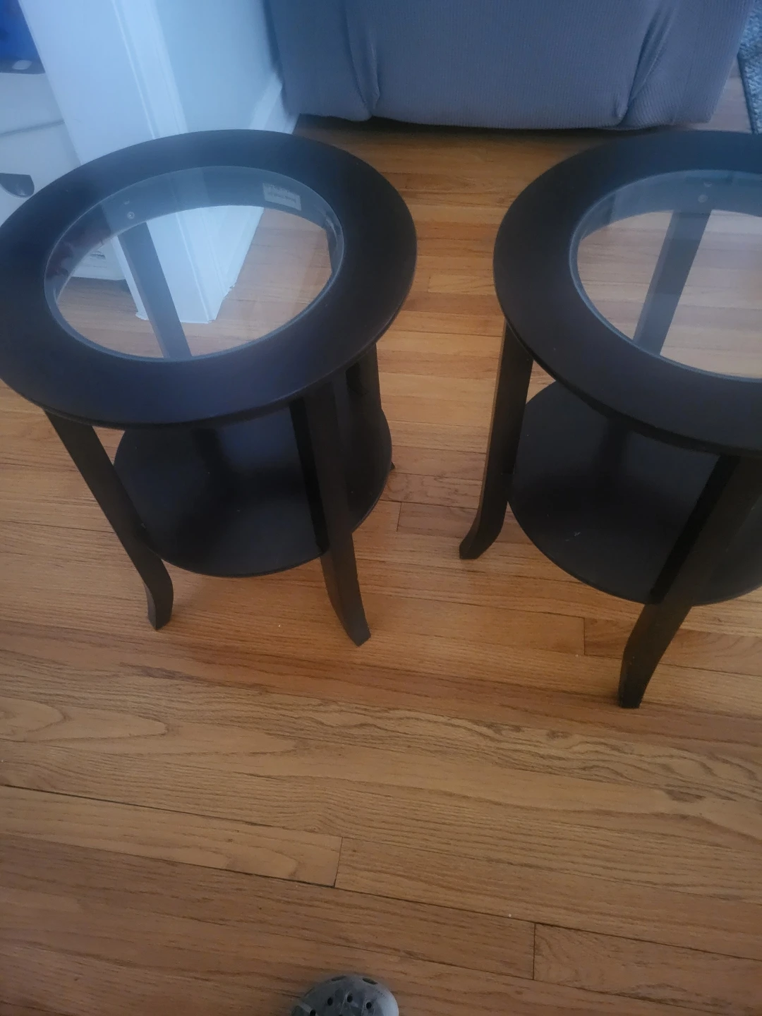 Set of 2 Round Side Tables with Glass Tops - photo 3