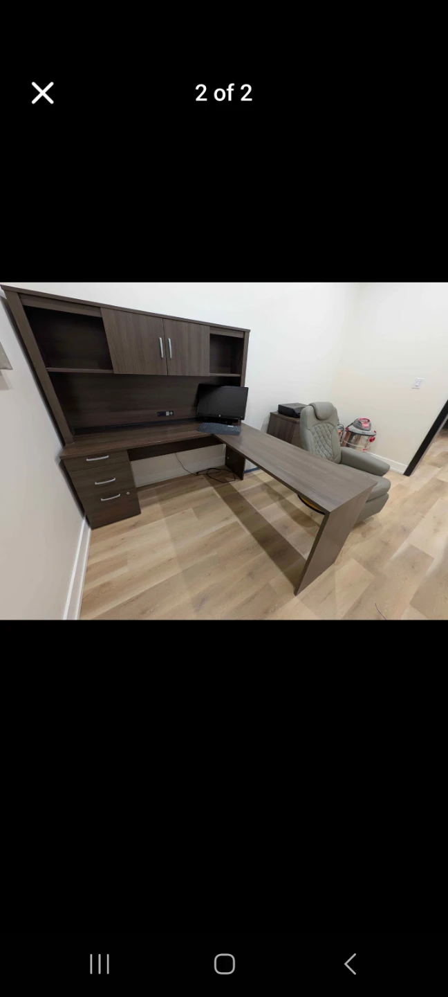 L-Shaped Desk with Hutch