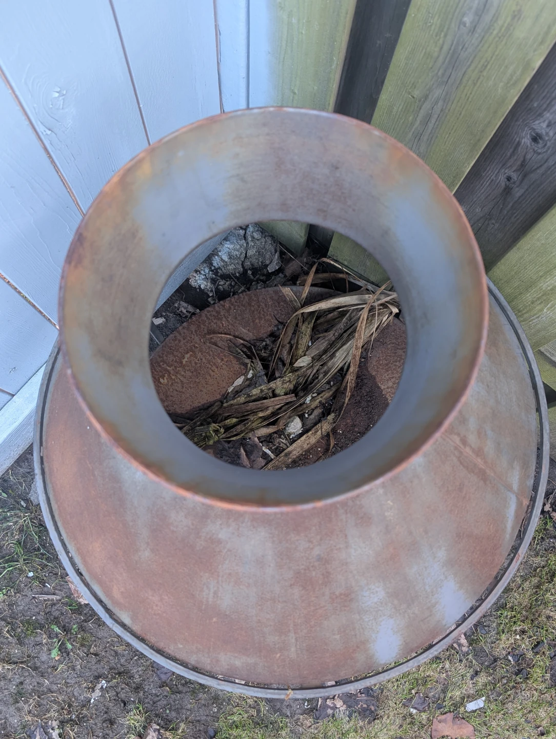 Rustic Metal Fire Pit - photo 2
