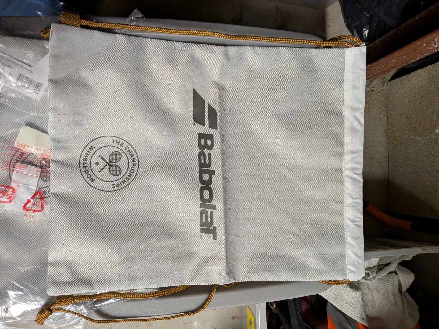 Babolat Wimbledon Gym Bag  $10 each 🌱 - photo 2