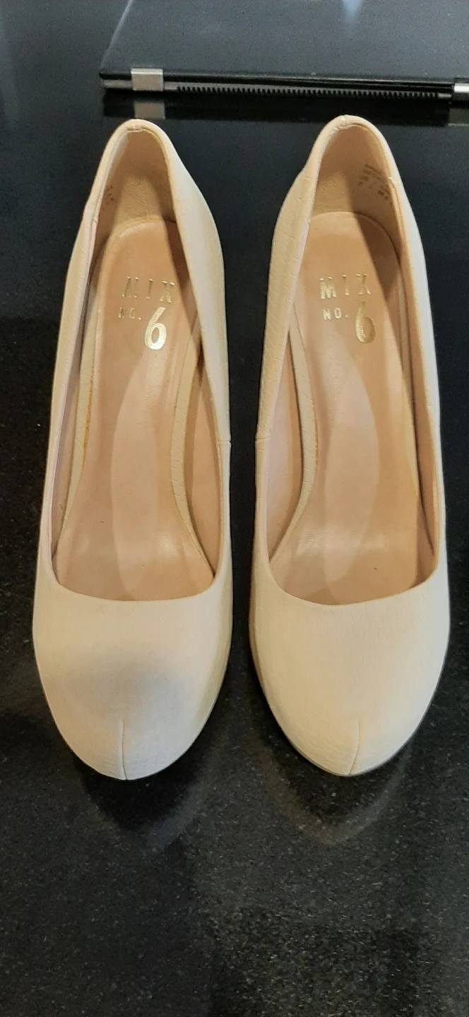 MIX. No. 6 Beige Heels - Size 8B - photo 2