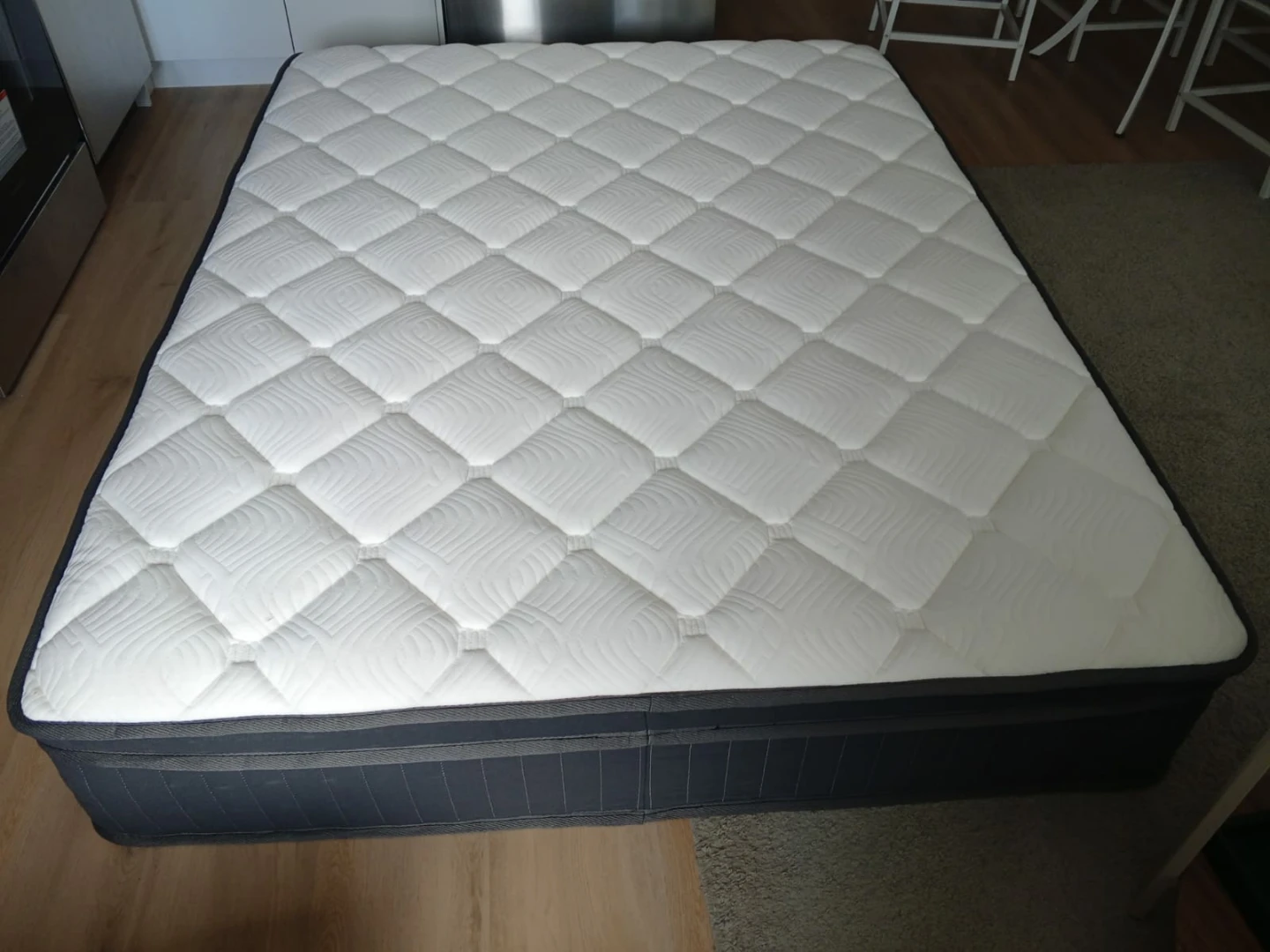 White Quilted Mattress - photo 2