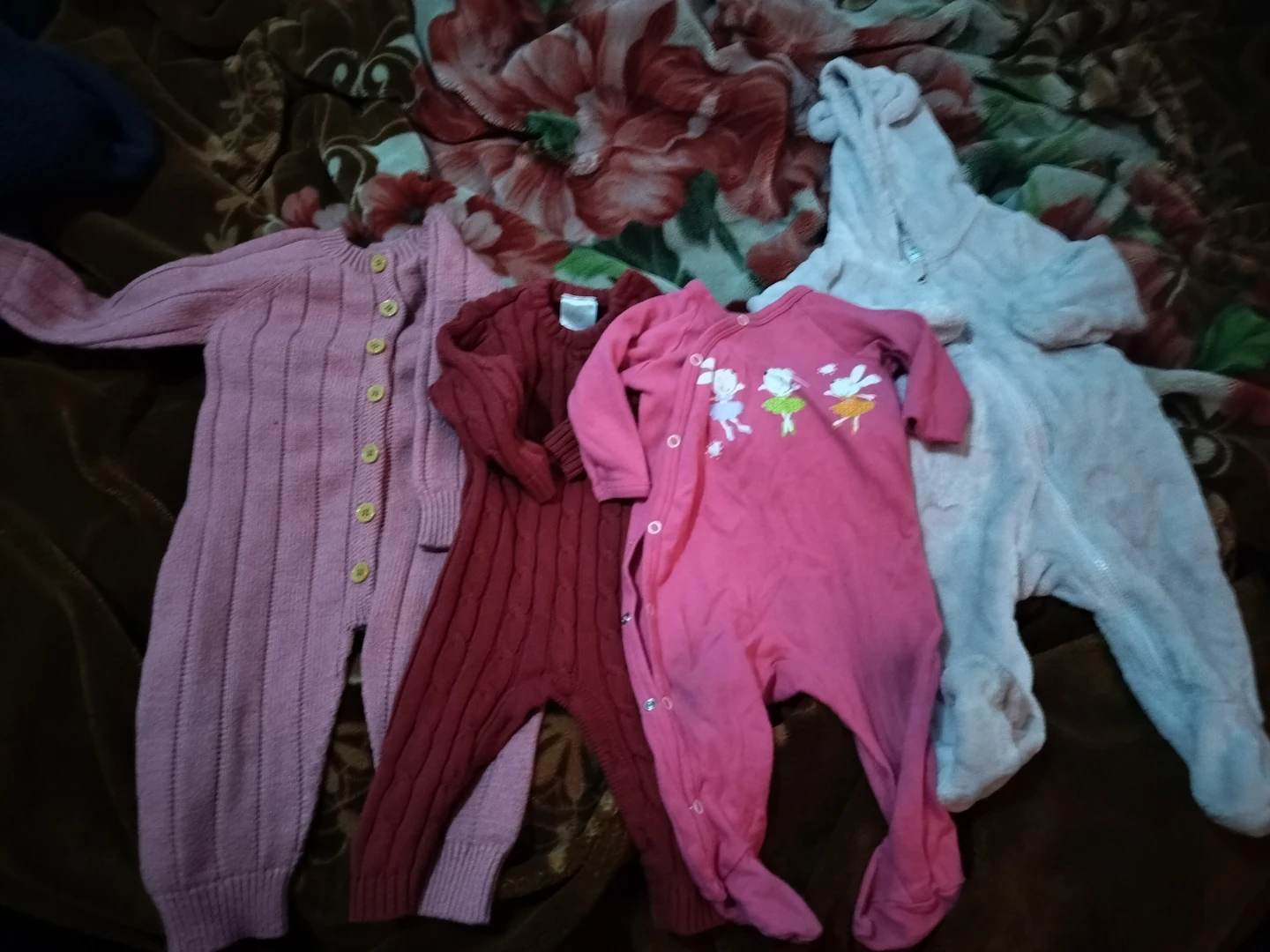 Baby girl onesies set