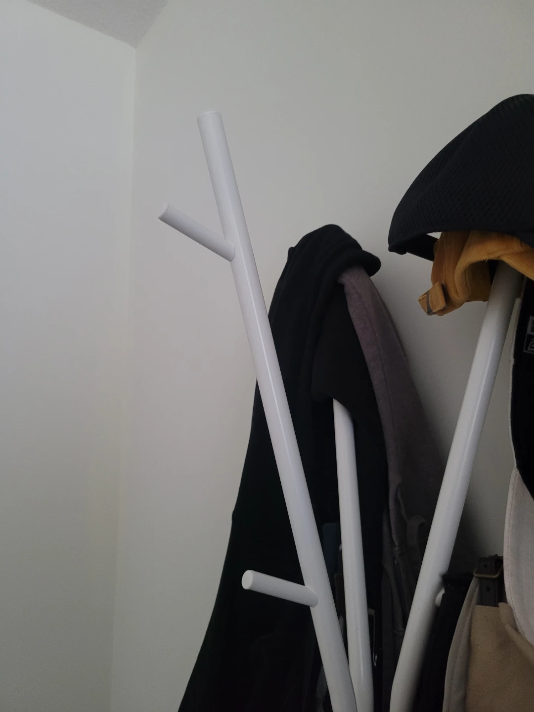 Ikea- White Rack Stand - Hanger - photo 3