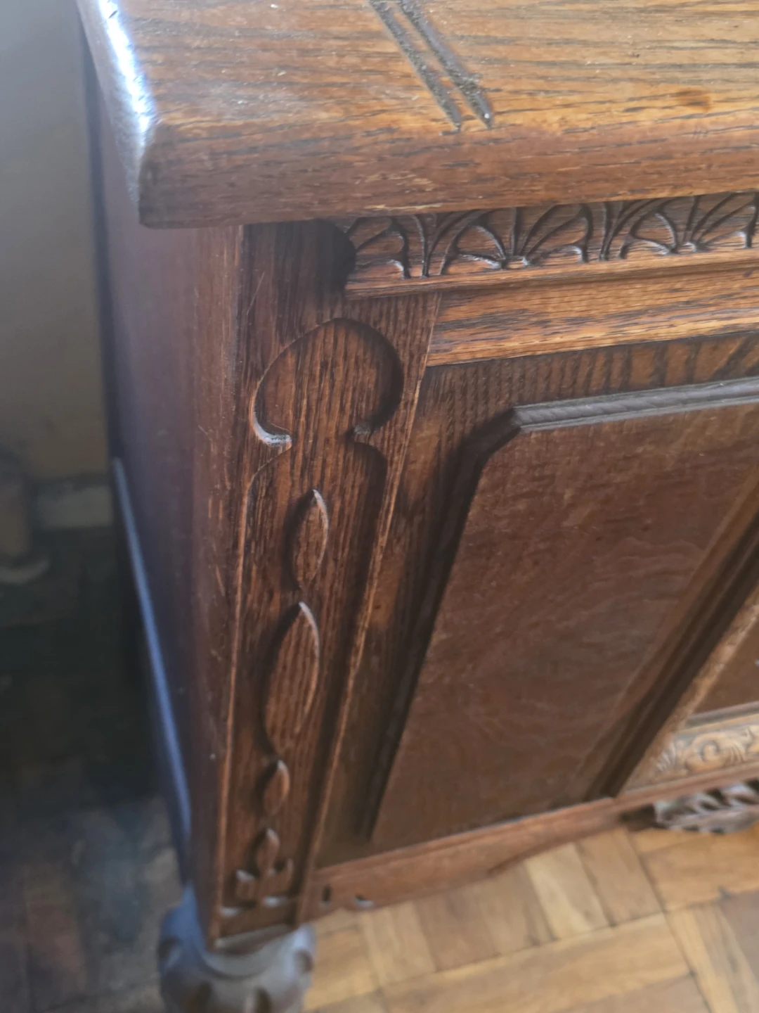 Antique Oak Cabinet with Carved Details - photo 3
