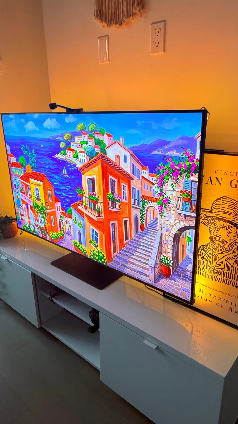 Samsung 55” QLED 4K Smart TV (Q80B) + Govee Backlight – 120Hz - photo 2