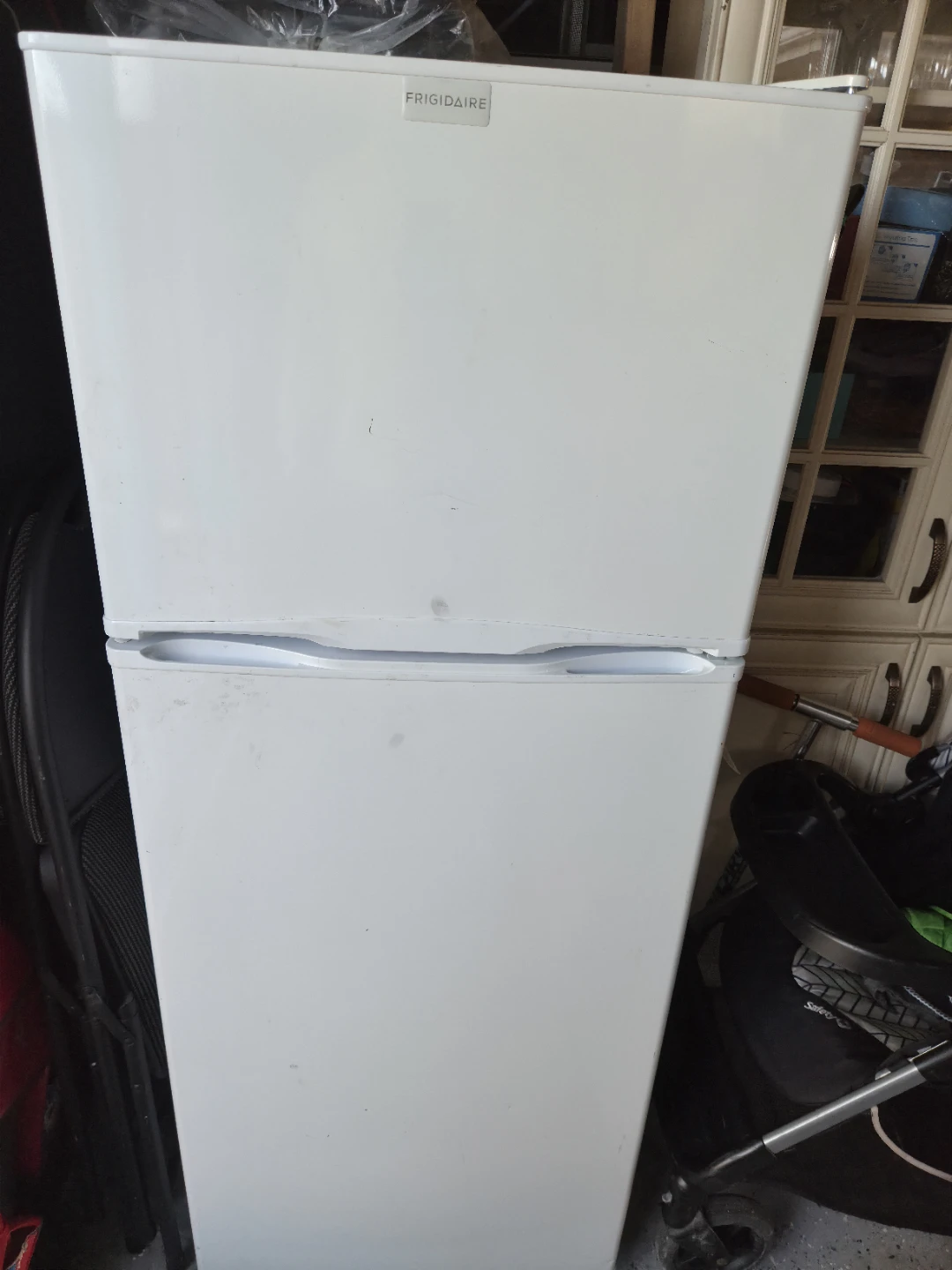 24 inch Frigidaire White Top Freezer Refrigerator