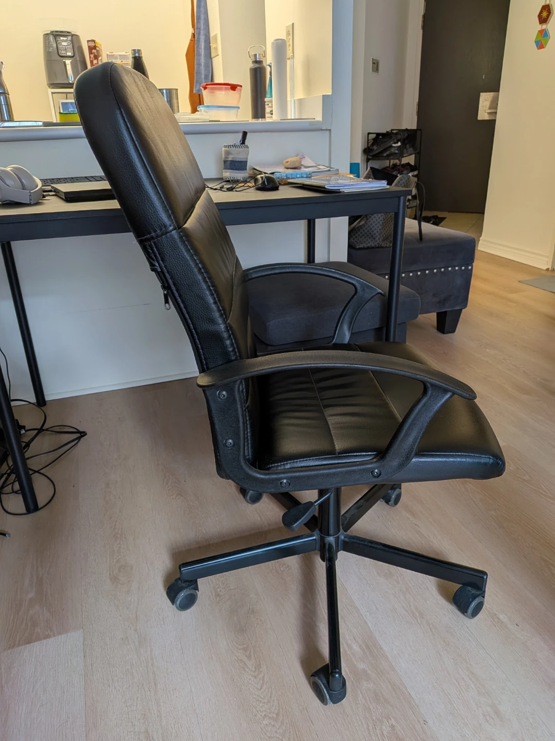 Ikea Black Leather Office Chair - photo 2