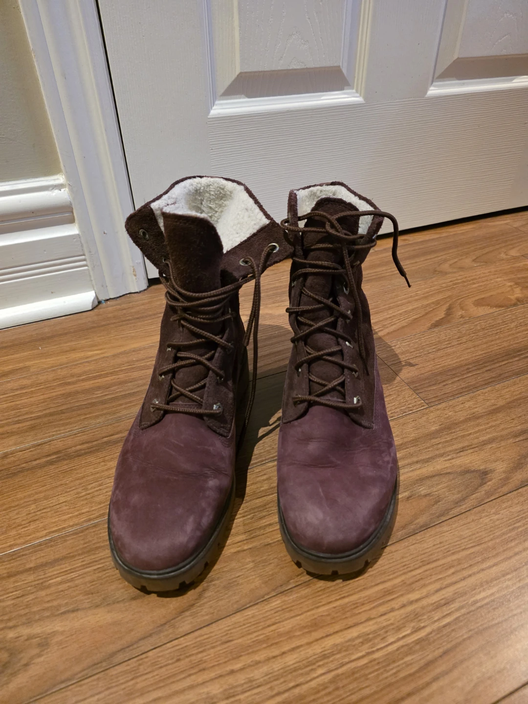 Timberland Women's Burgundy Suede Winter Boots size 8 - photo 2
