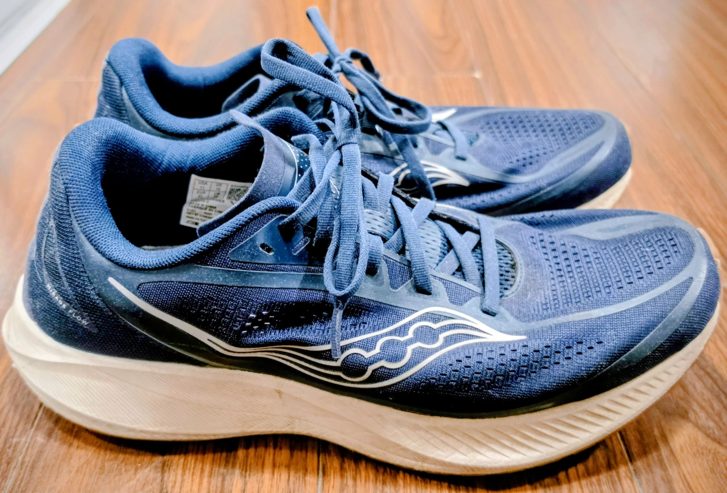 Blue Saucony Men's Running Shoes size 11