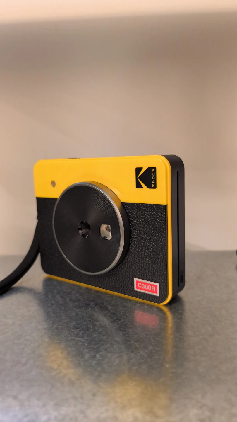 Kodak C300R Instant Camera - photo 3