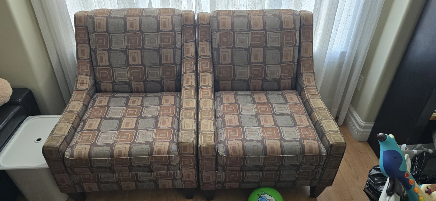Set of 2 Accent Chairs