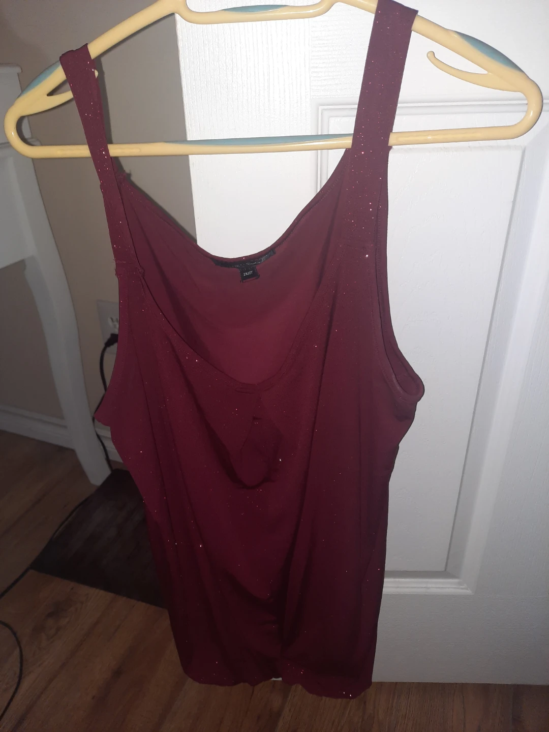 Maroon Sparkle Tank Top pick up in st.albert - photo 3
