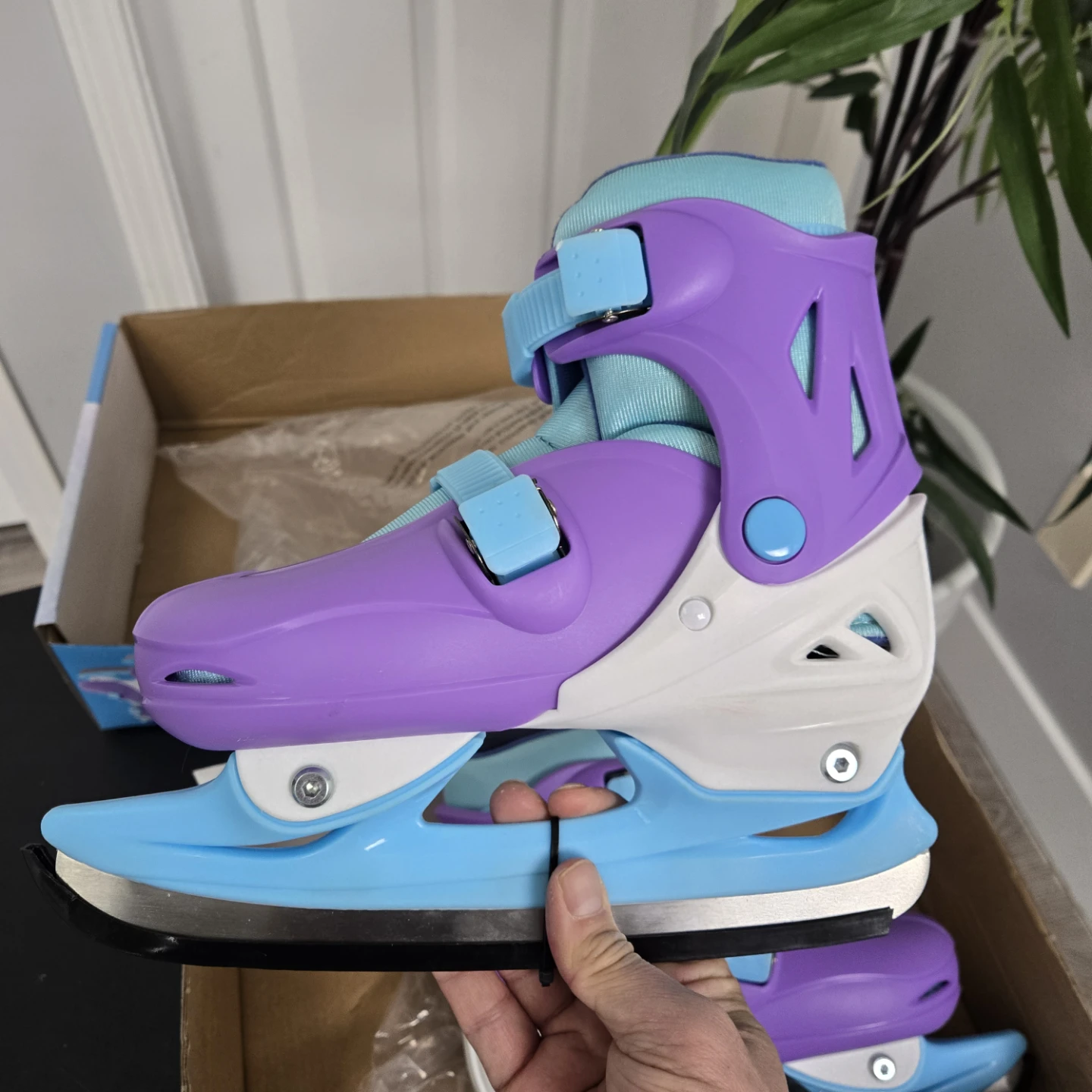 Youth kids adjustable skates frozen elsa