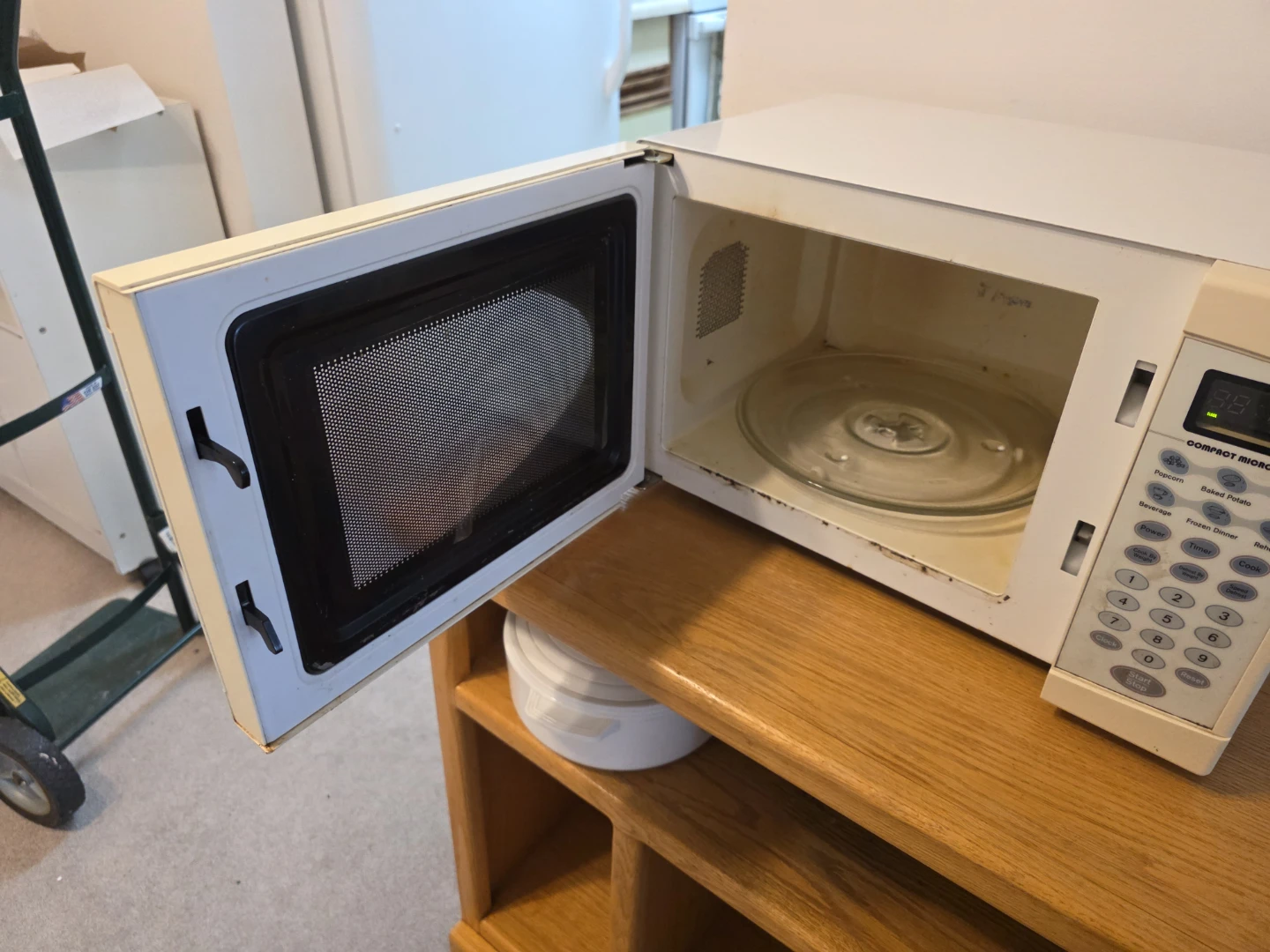 Small Microwave - photo 4