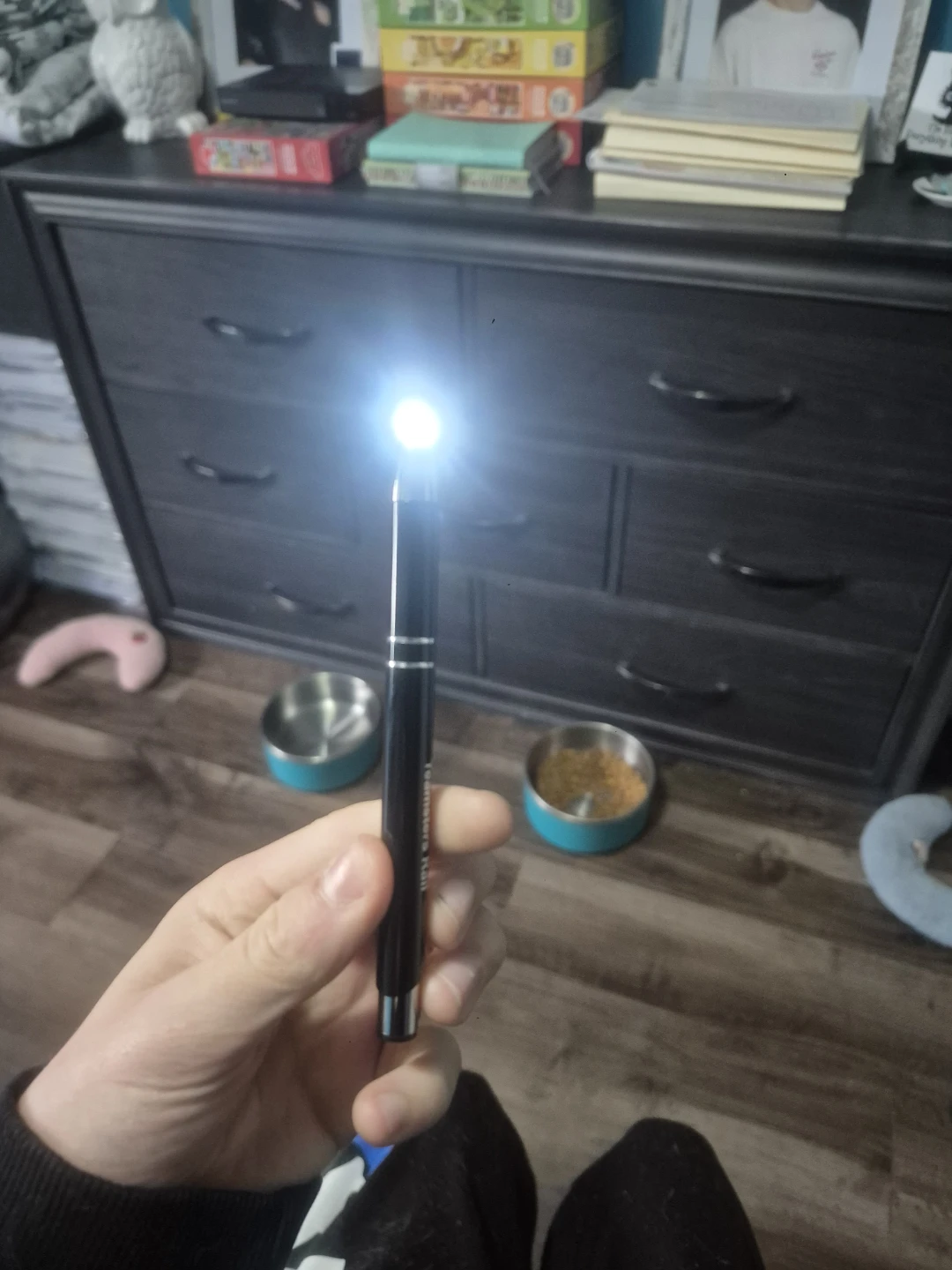 Pens with built-in LED light (160-170 in stock)