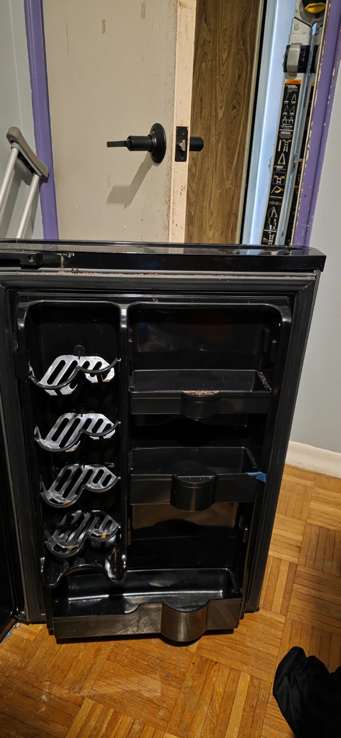 Danby Mini Fridge - photo 2