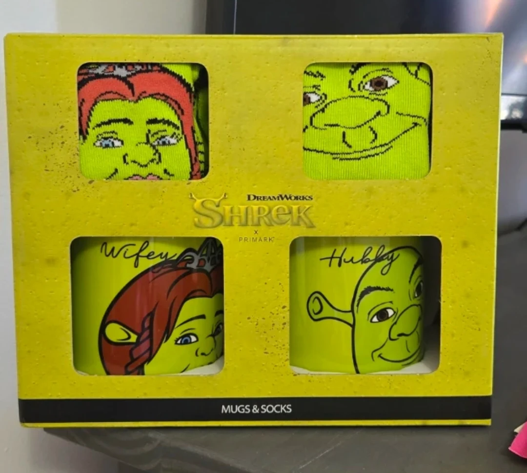 Shrek Mugs & Socks Set - Dreamworks x Primark