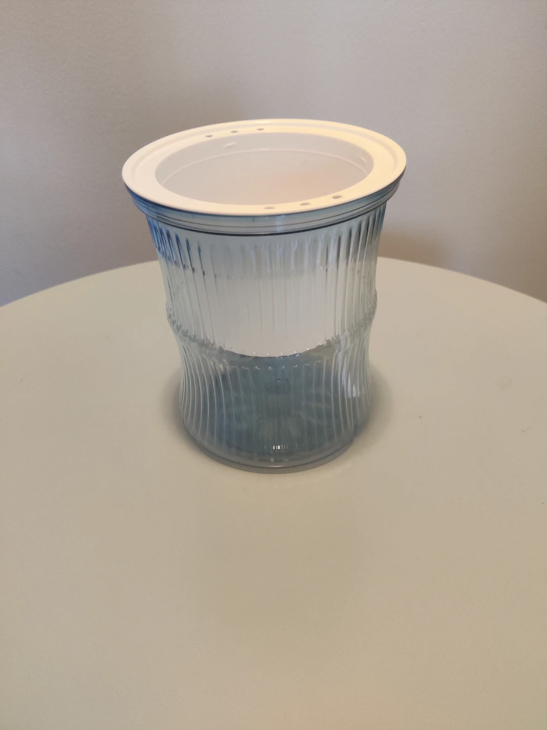 Self watering jar