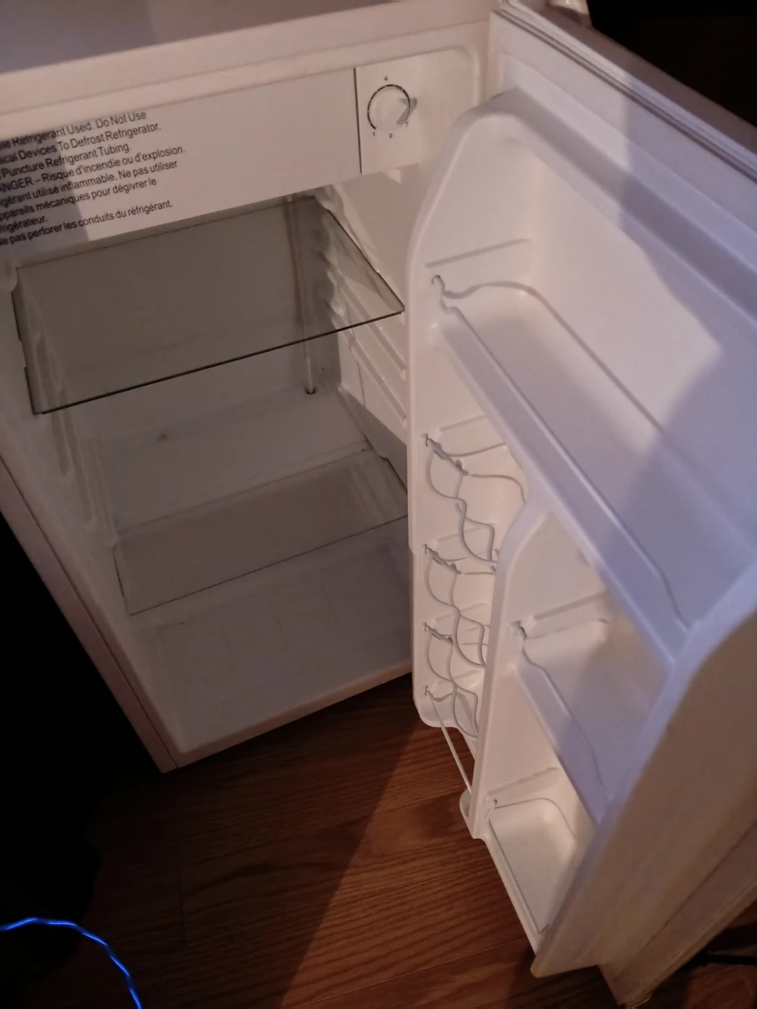 Galanz Mini Fridge - photo 2