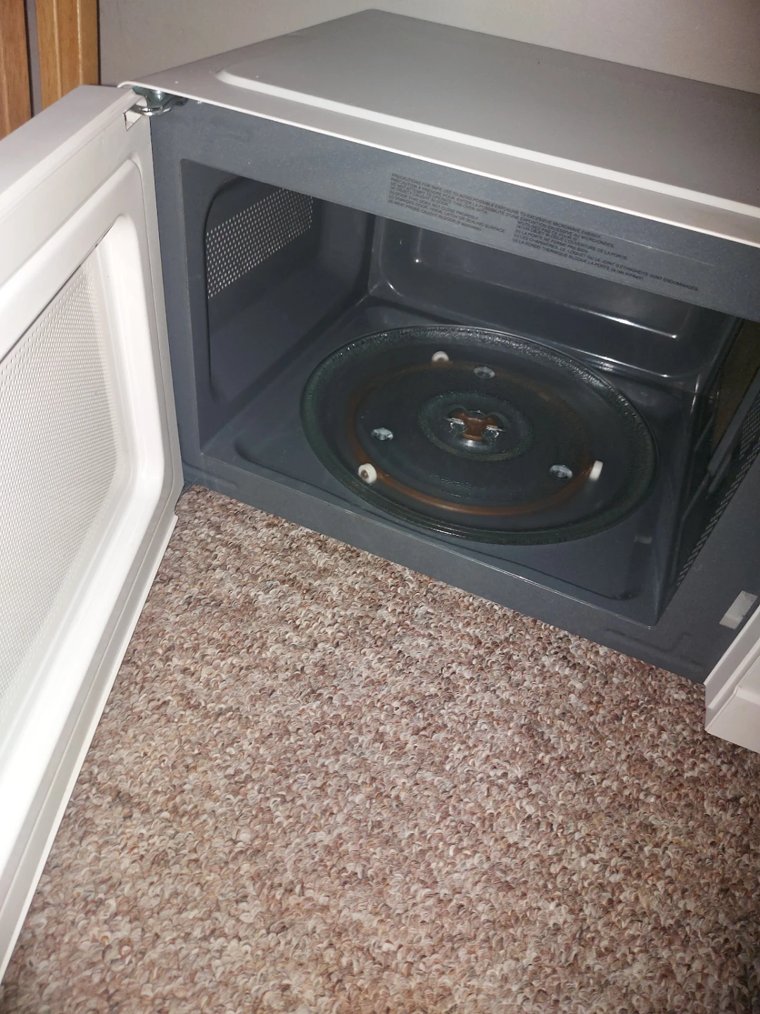 White Countertop Microwave - photo 2