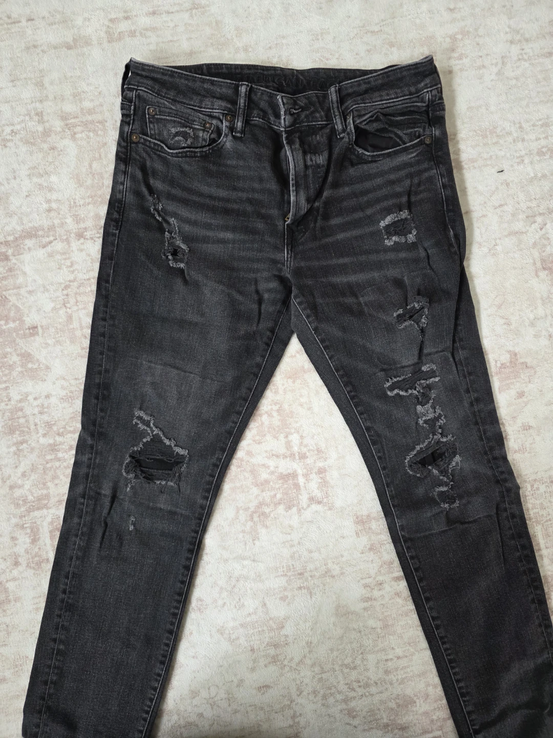 American Eagle Outfitters Distressed Black