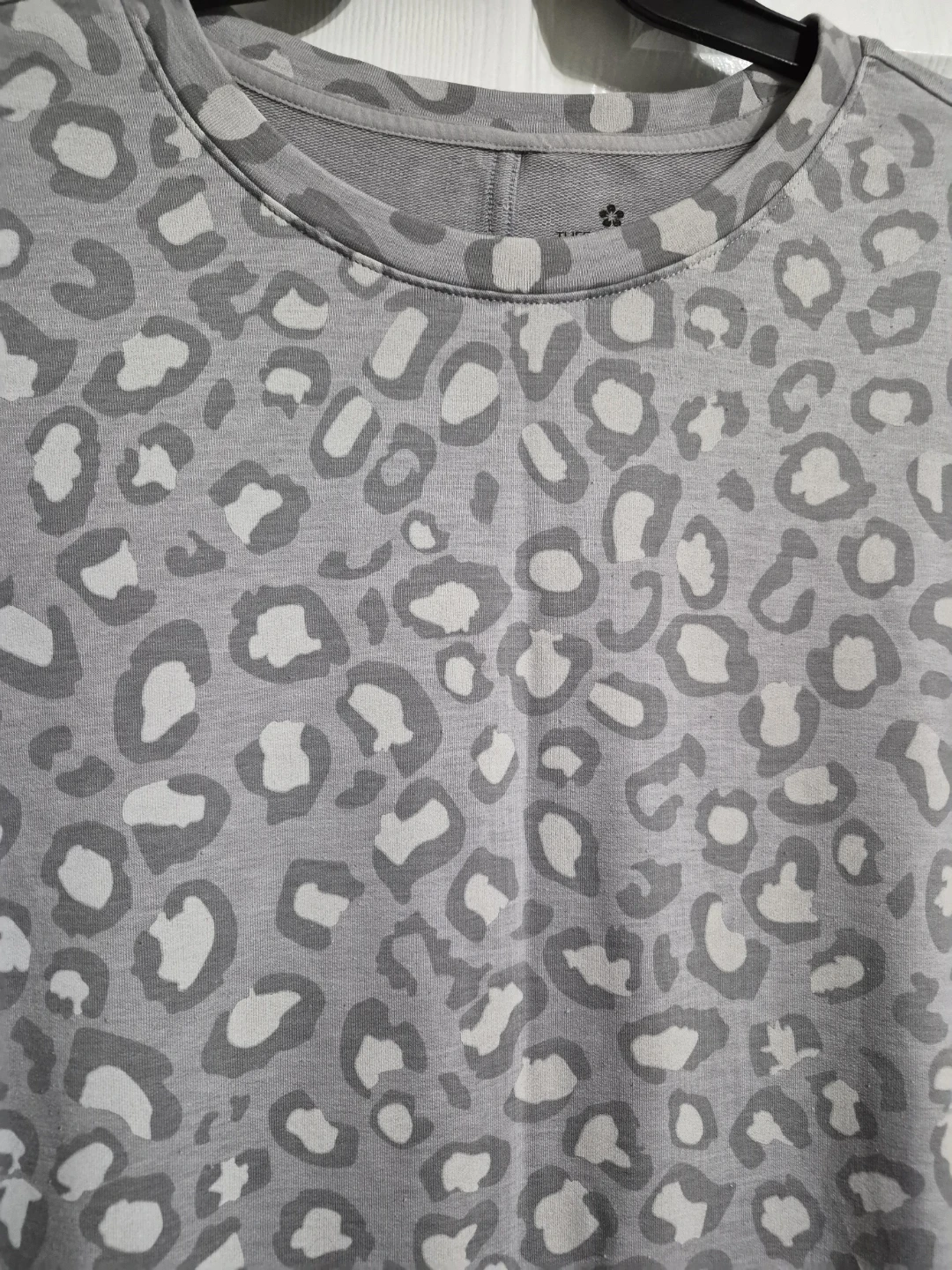 Ladies Size XXL TUFF Athletics Top - photo 3