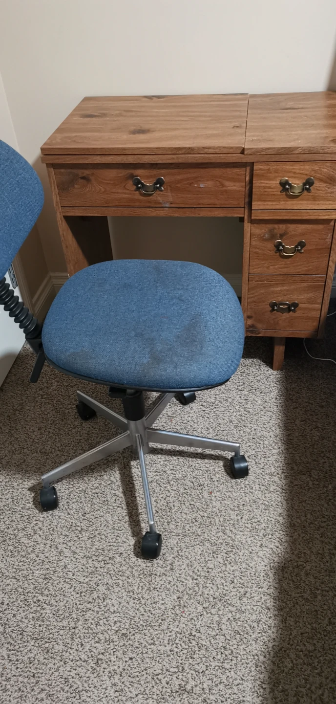 swing machines Table with chair only $ 20. - photo 2