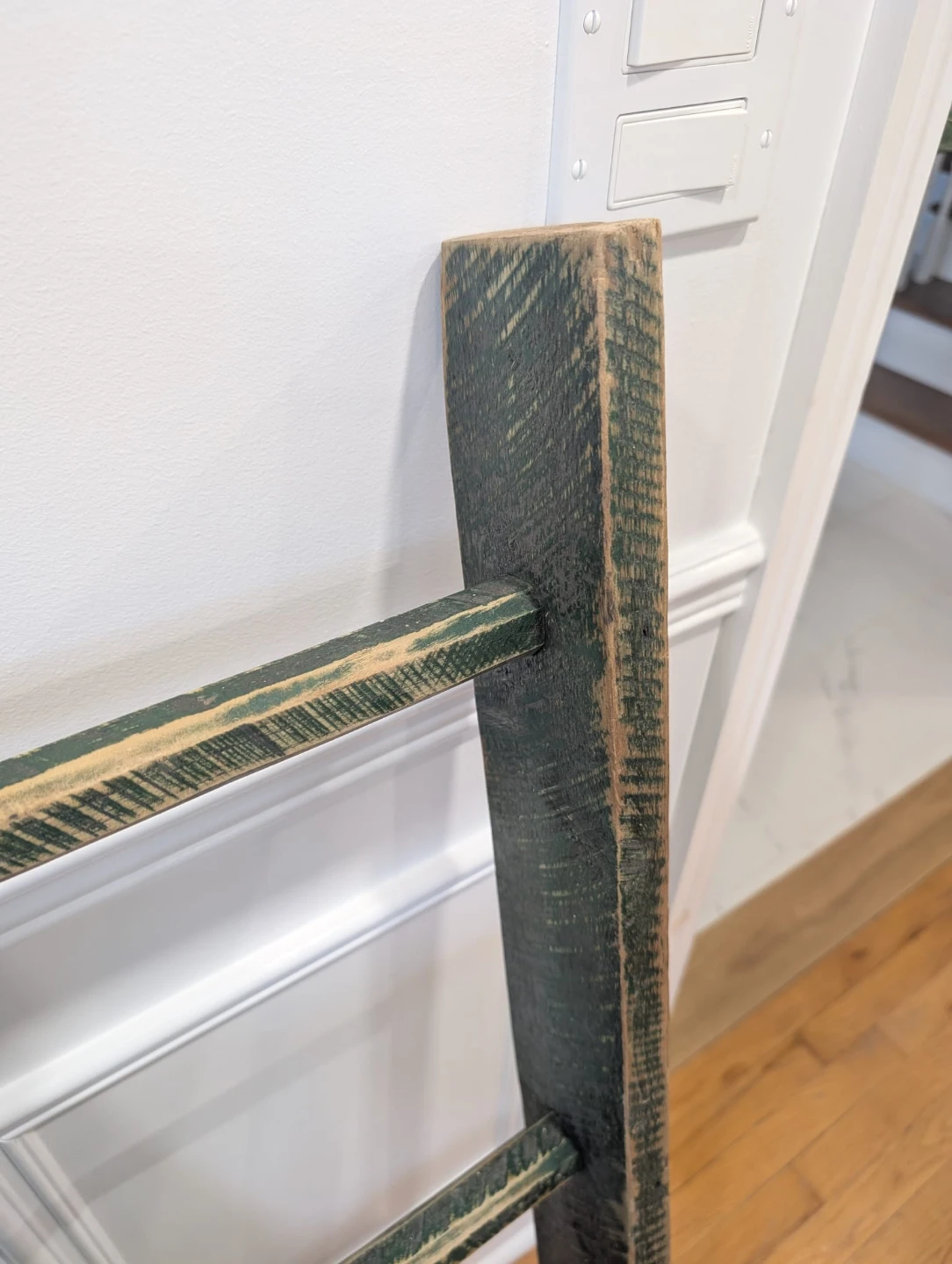 Antique Rustic Ladder blanket Decor - photo 4