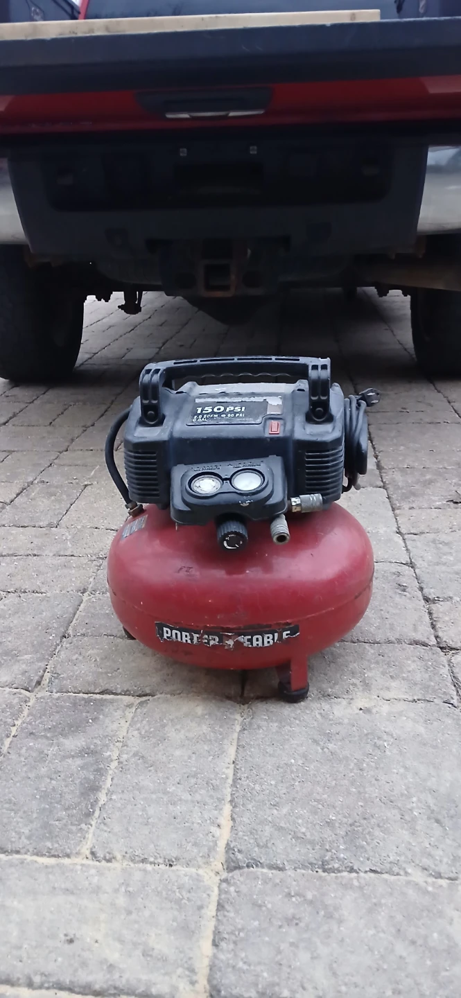 Porter-Cable 6 Gallon Electric Air Compressor