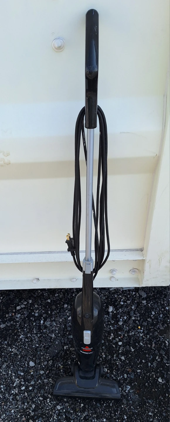 Bissell MagicVac Stick Vacuum 2033D - photo 2