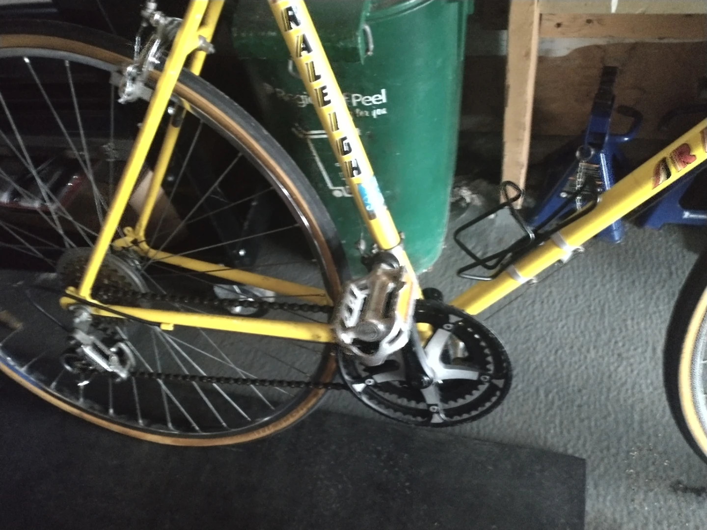 Raleigh Grand Prix Road Bike - Yellow - photo 3