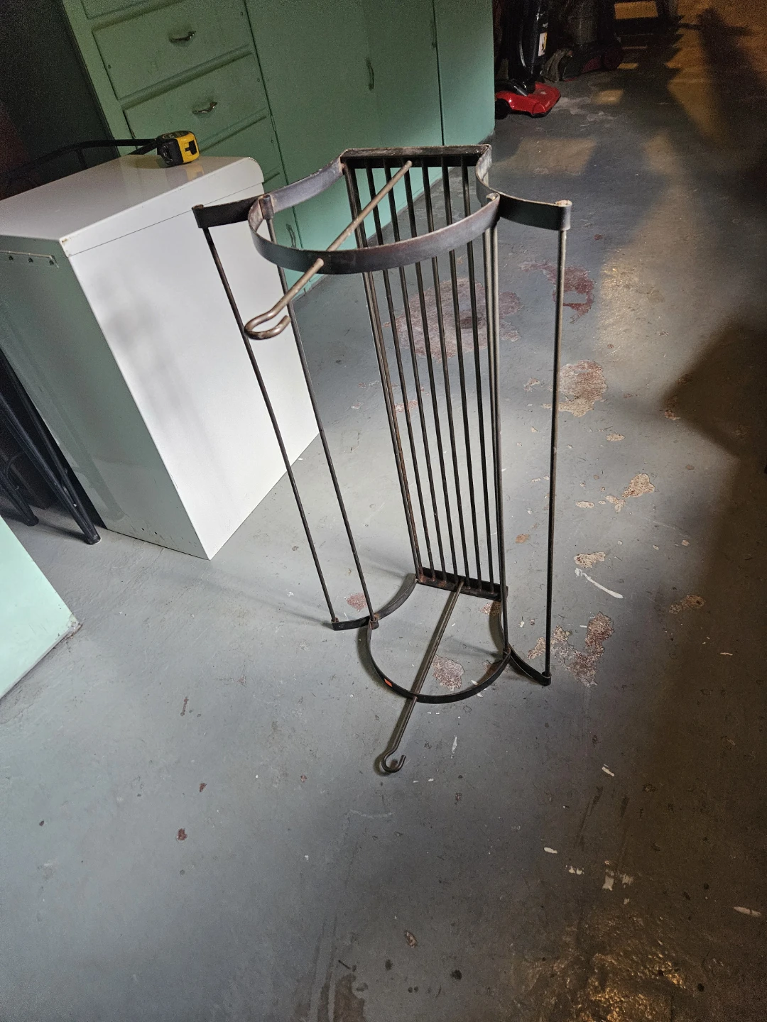 Vintage Metal Umbrella Stand - photo 4