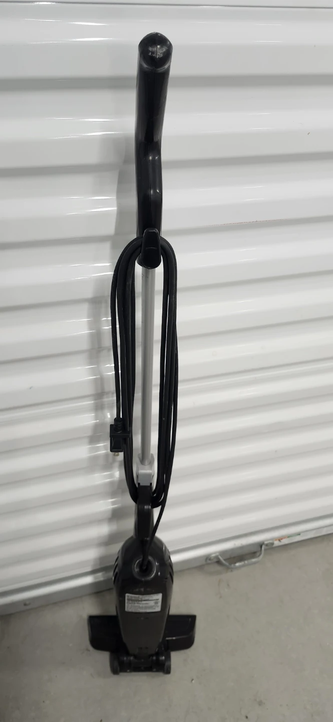Vacuum - photo 2