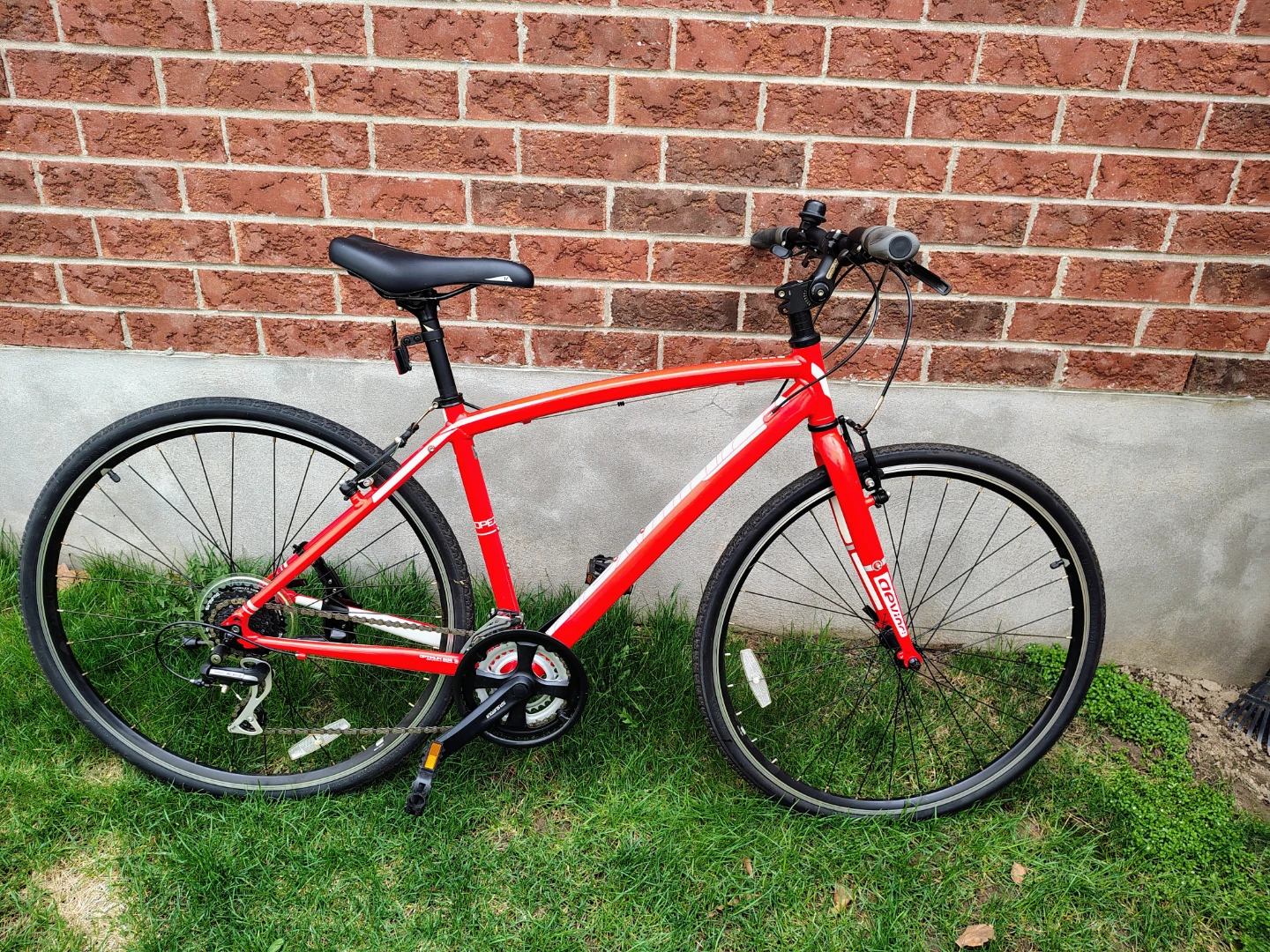 Devinci st Tropez Hybrid Bike