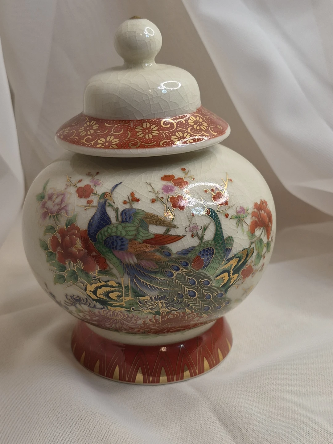 Beautiful Vintage Japanese Porcelain Ginger Jar - photo 2