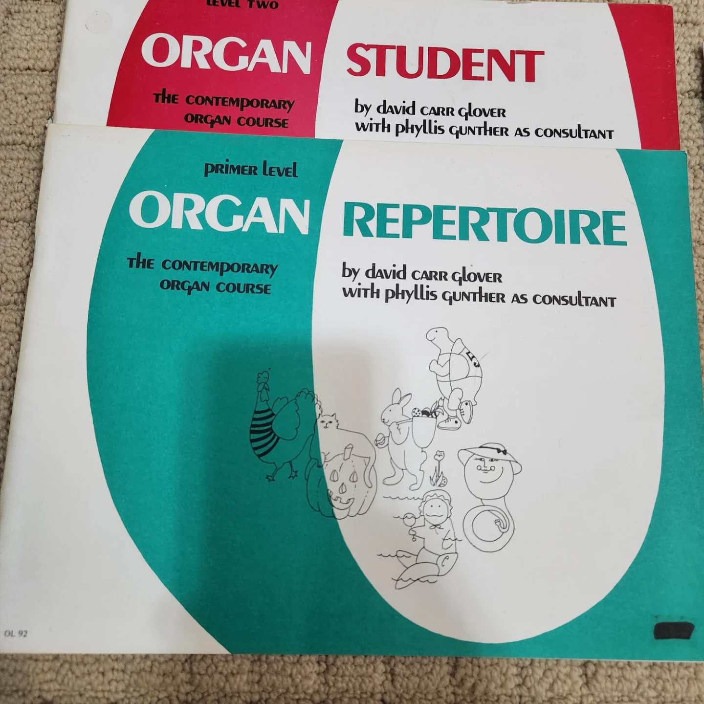 Lot of 7 Music Books: Organ, Piano, & Accompaniments - photo 2
