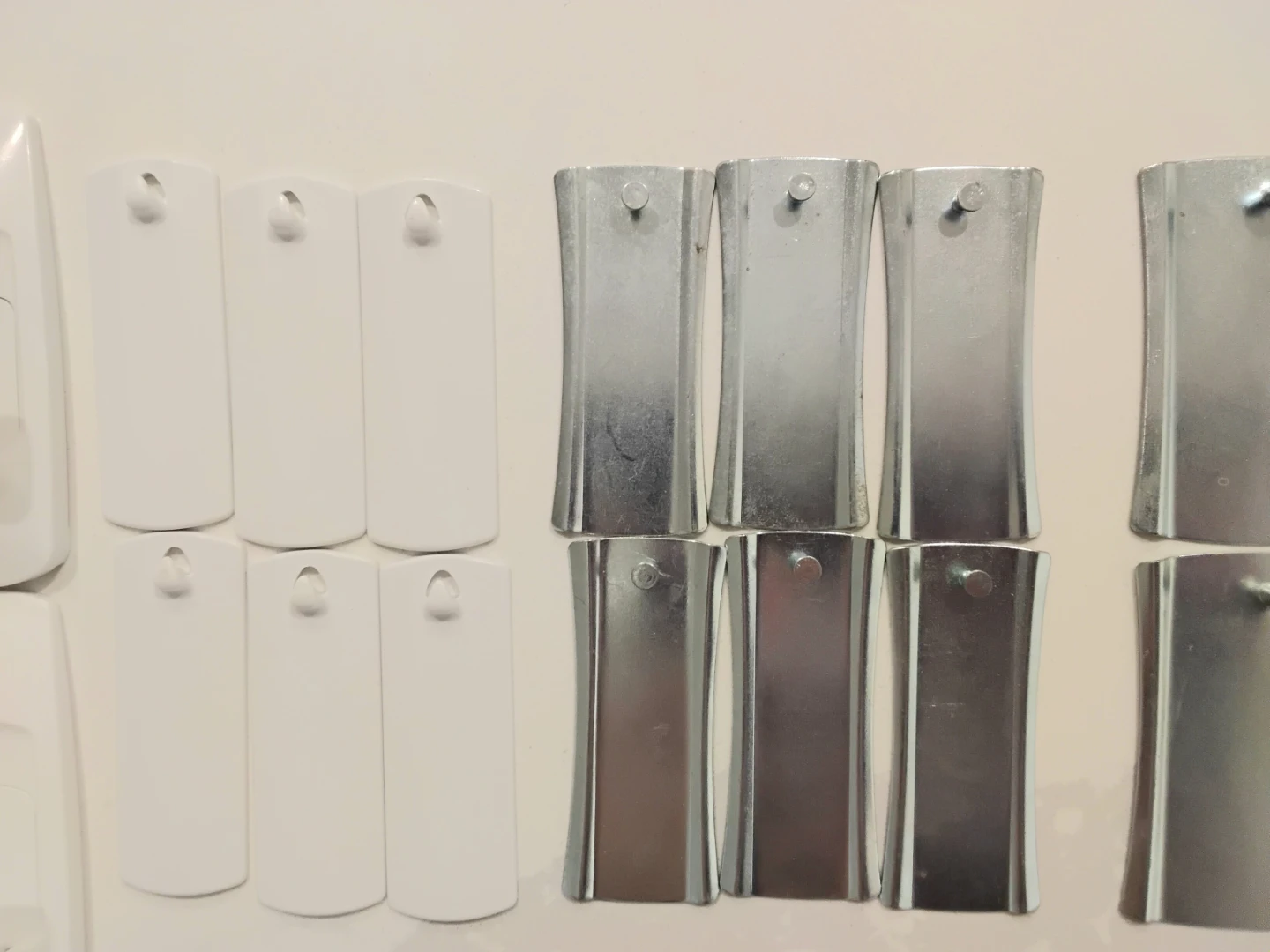 🌱Command Hooks and Picture Hanging Strips Set