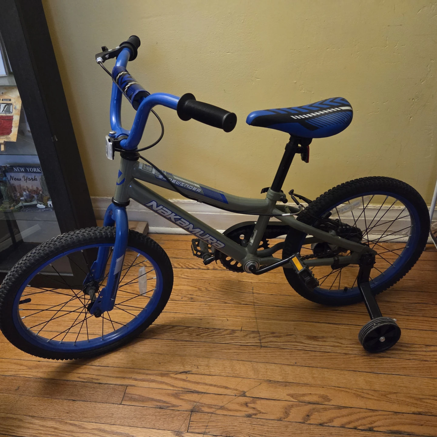 Nakamura Kids Bicycle with Training Wheels - photo 2