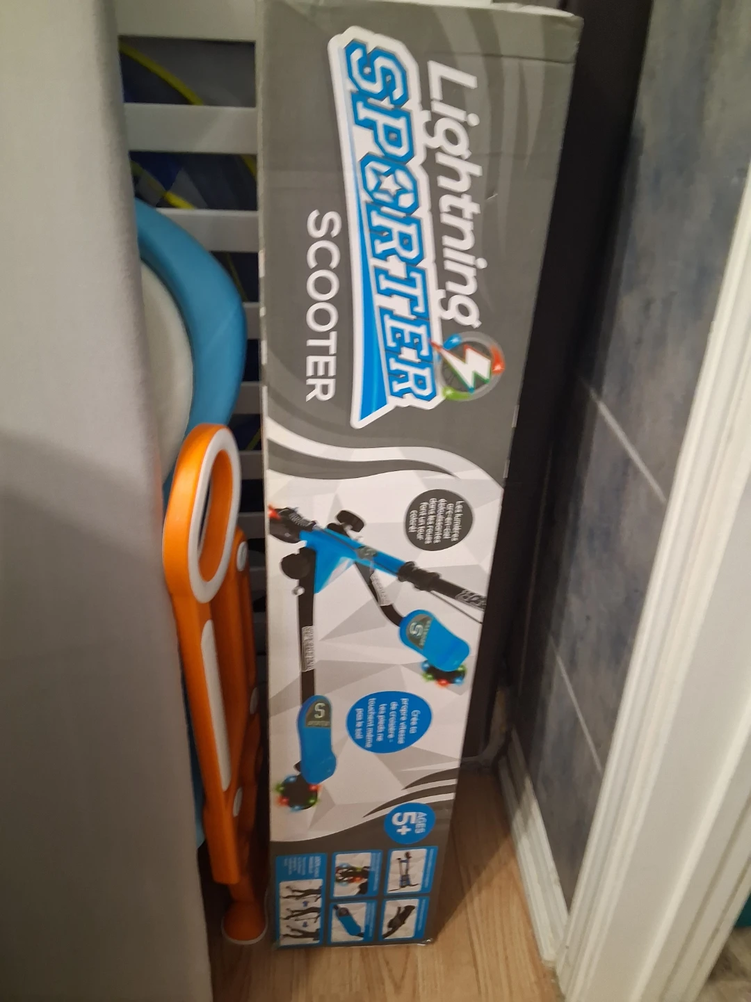 Lightning Sporter Scooter
