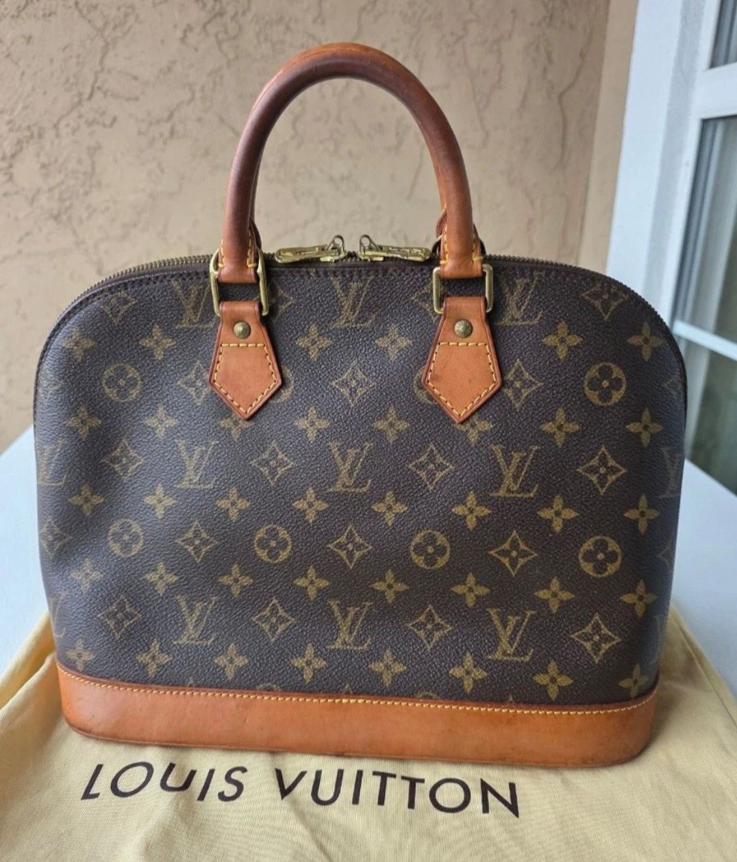 Authentic Vtg Louis Vuitton Alma PM Bag - photo 3