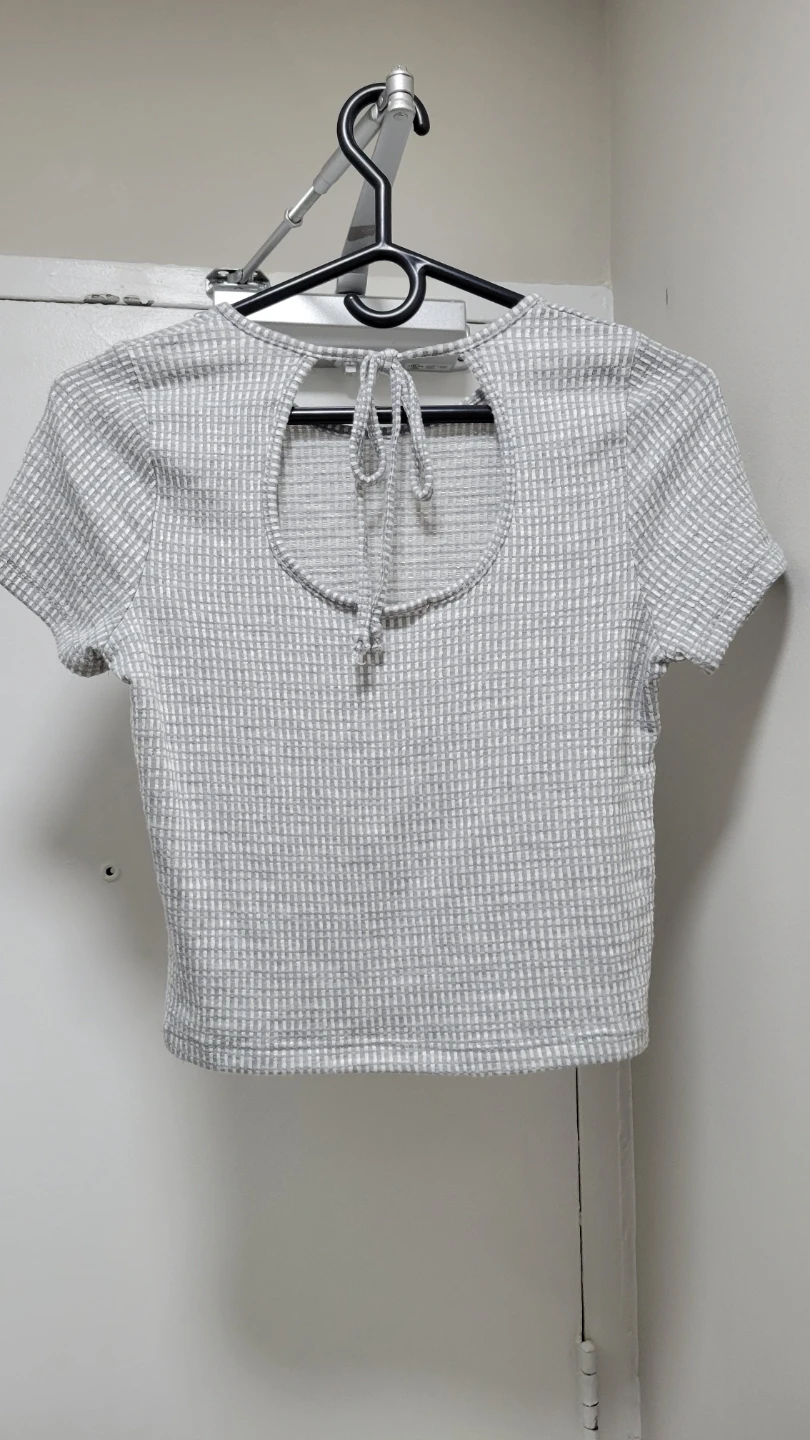 Grey Ribbed Cropped Top with Back Cutout - photo 2