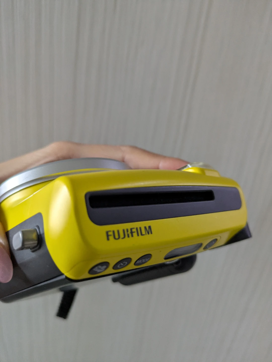 Fujifilm Instax Mini 70 Film Camera - photo 2