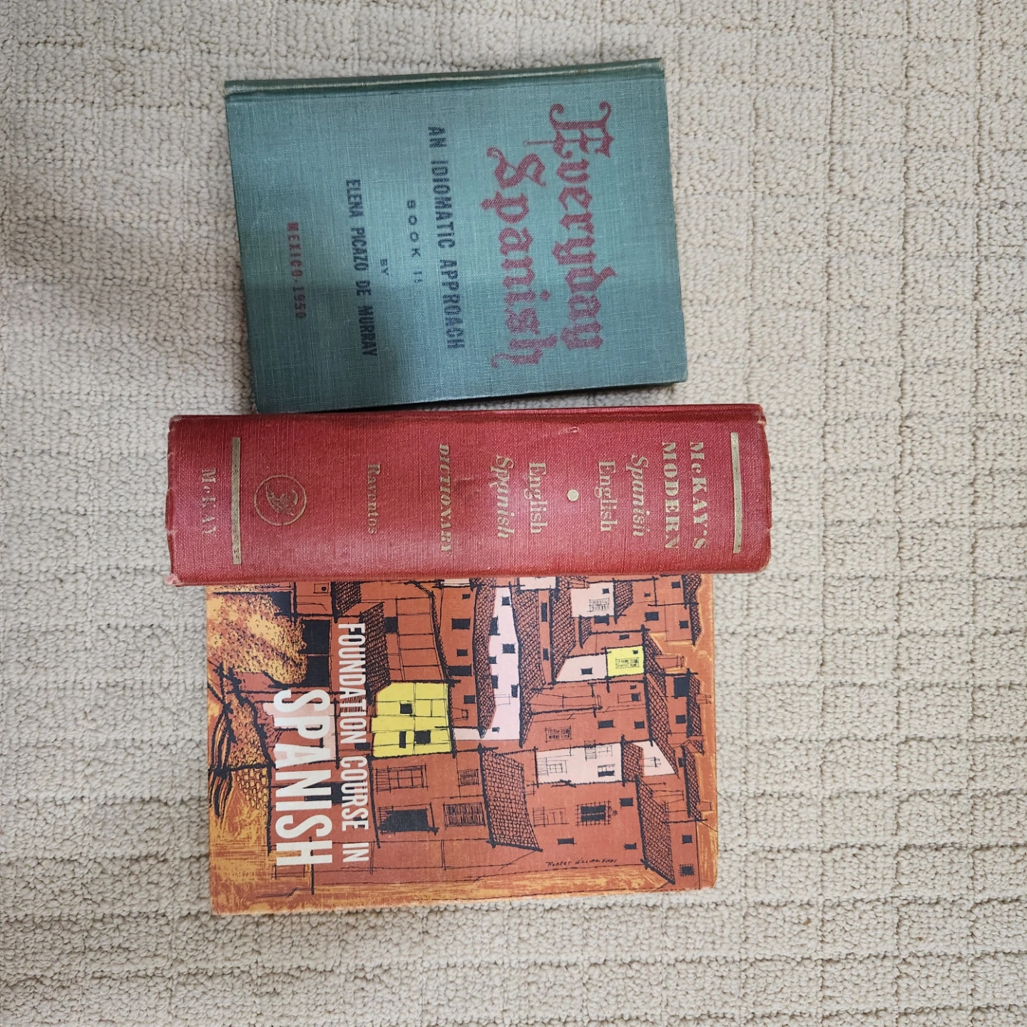 3 vintage spanish language books