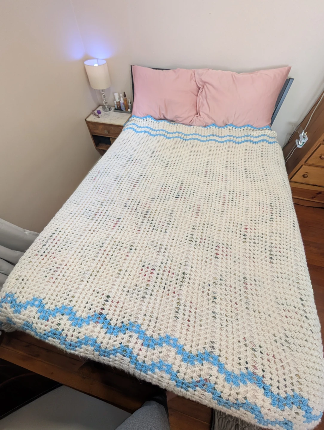 Vintage Handmade Crochet Blanket - photo 2