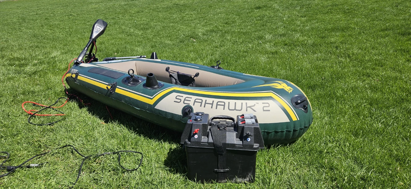 2 person Inflatable boat with motor and battery - photo 5
