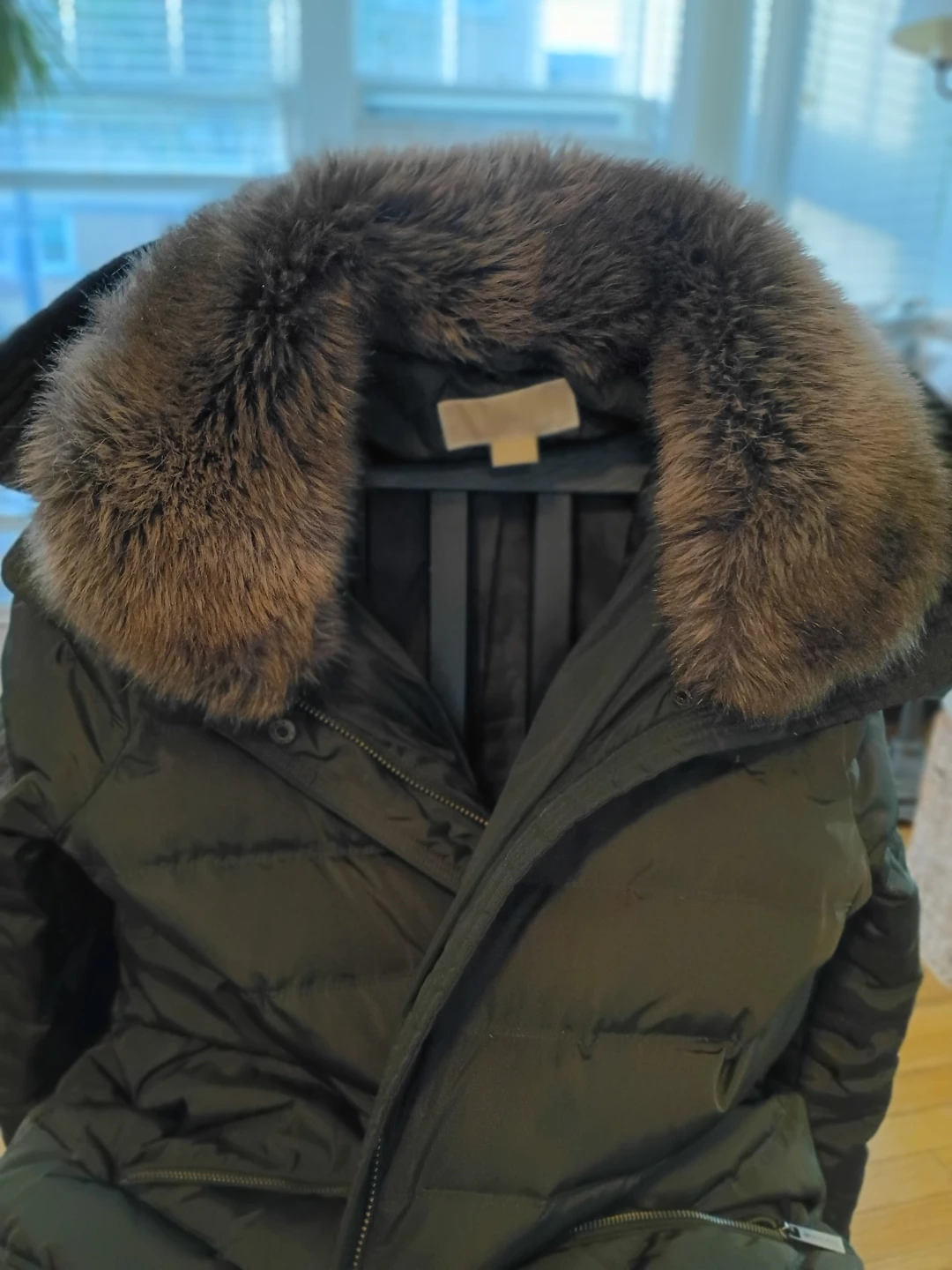 Michael Kors Puffer Coat with Faux Fur Hood - Khaki Green - XL - photo 5