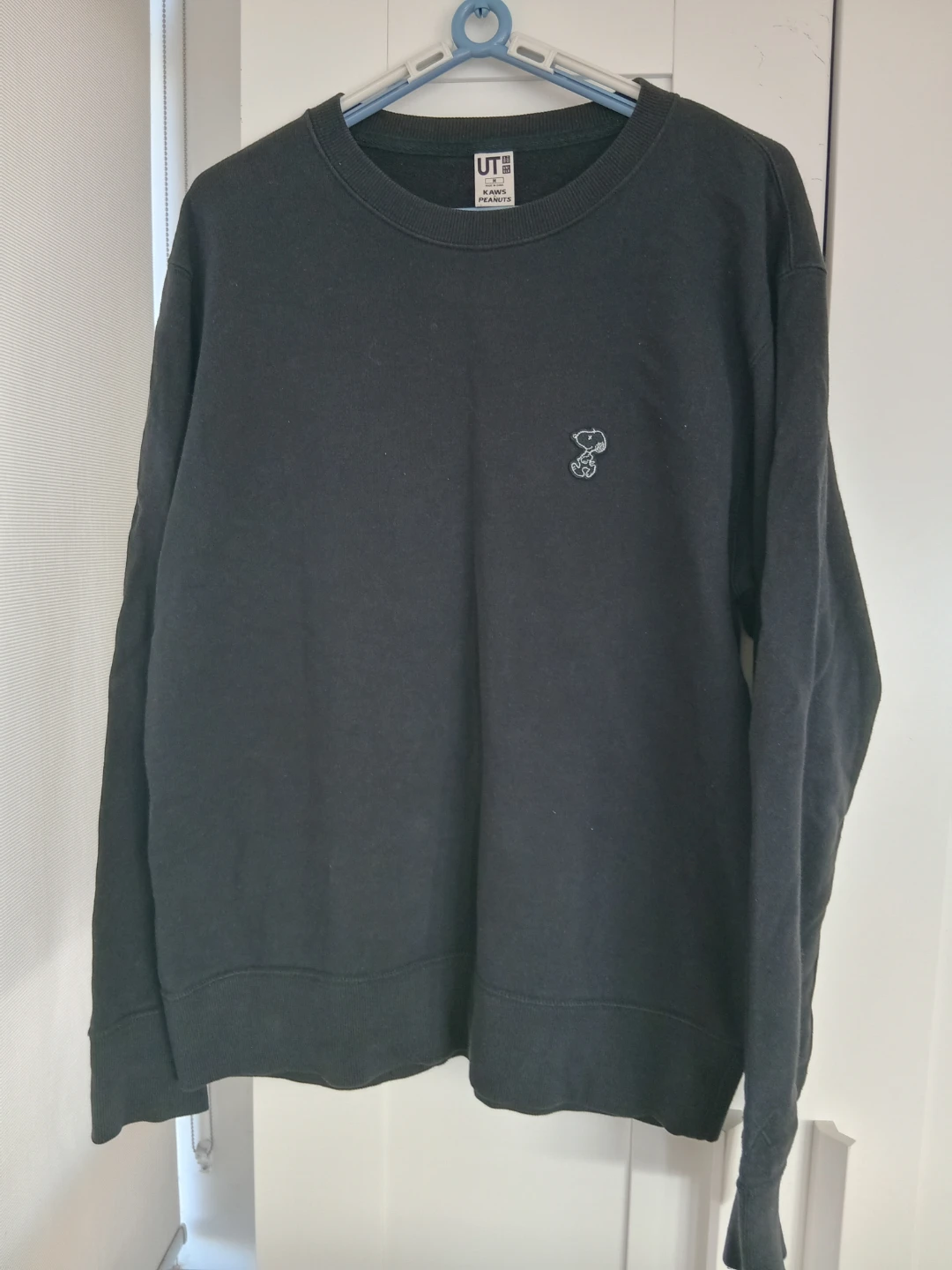 UNIQLO UT KAWS PEANUTS Black Sweatshirt - photo 3